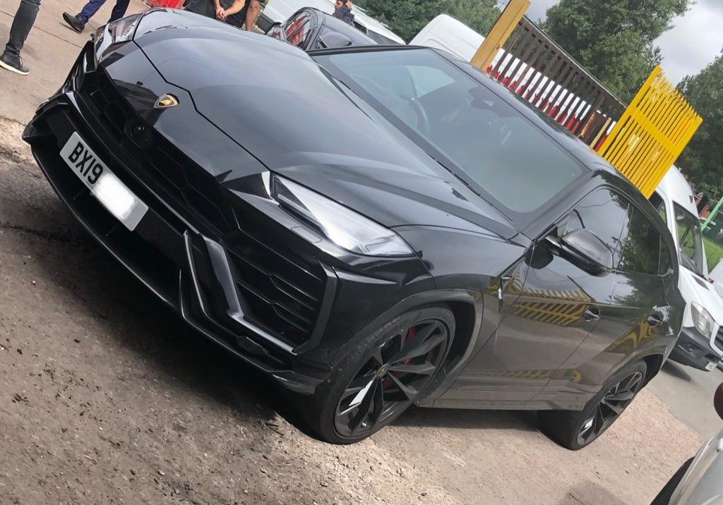 Lamborghini URUS Lamborghini URUS